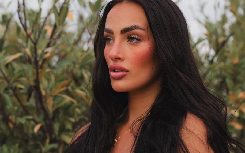 Elena Kamperi alter, Größe, gewicht, vermögen,Freund, Ehemann